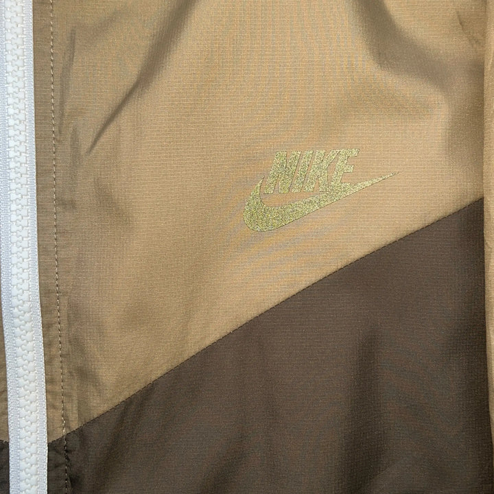 WINDBREAKER NIKE LOGO GREY NOLIMITOGSTYLES S FRONT PRINT DETAIL